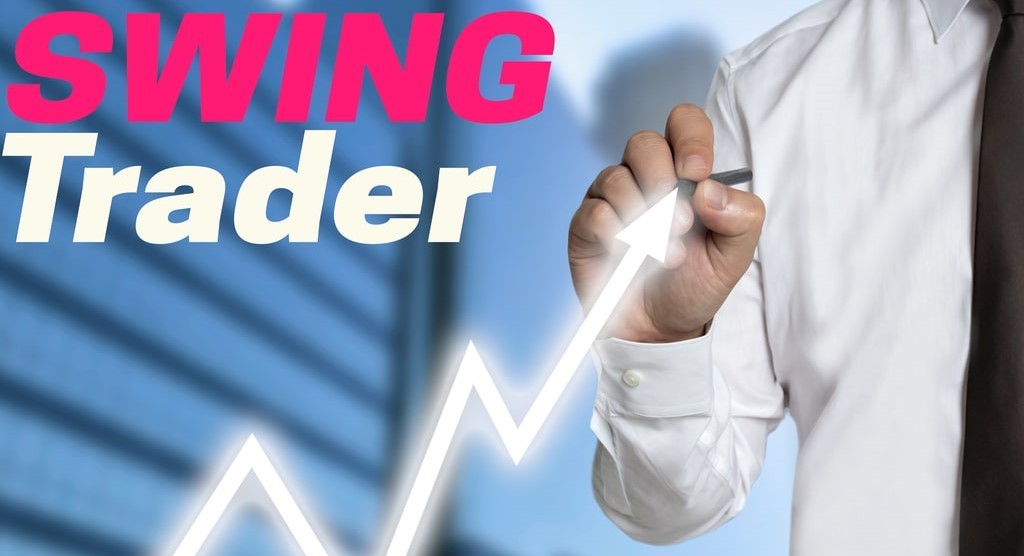 سوئینگ تریدر کیست